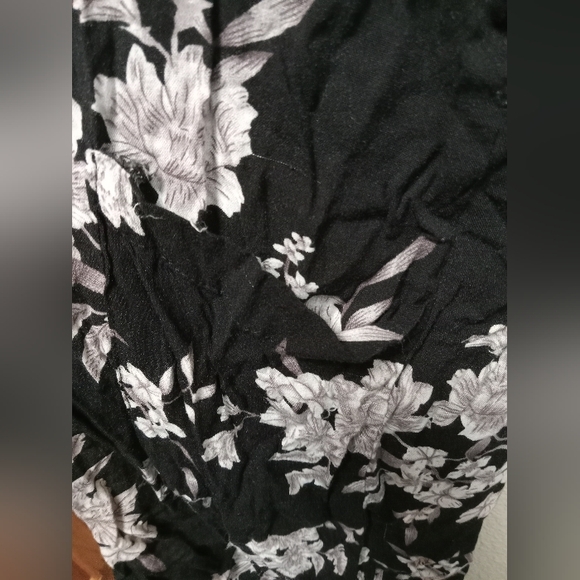 Spiritual Gangster OS beautiful floral kimono - Picture 3 of 6